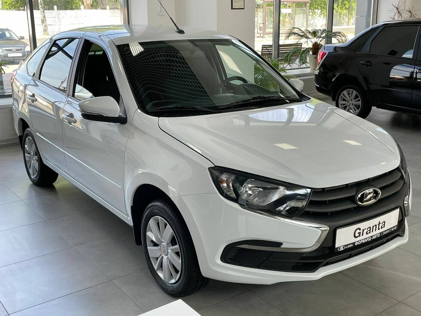 Lada Granta седан Classic 24 Кондиционер 1.6 90hp 5MT