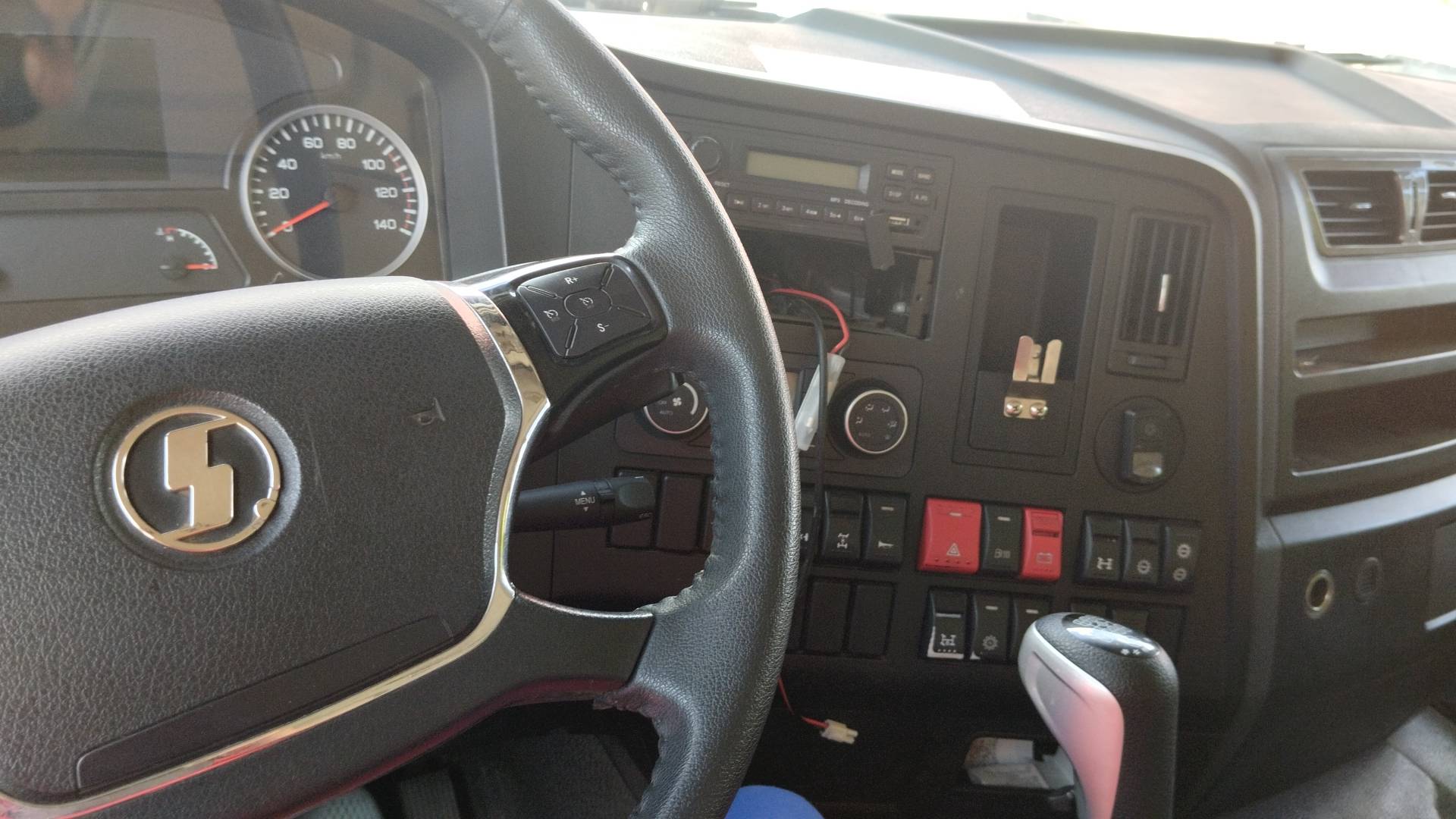 Shacman SX32586V385,  97 831 км, 2022 года в лизинг