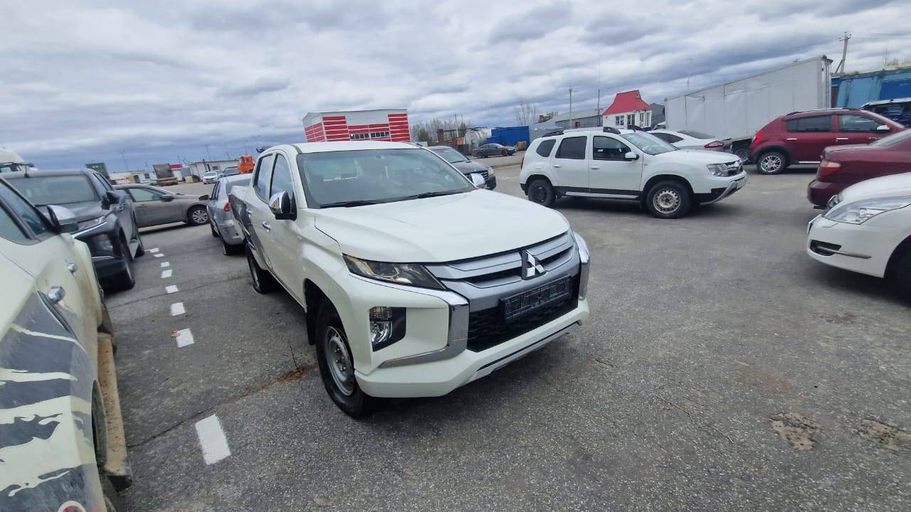 Mitsubishi L200 Лот 000002426