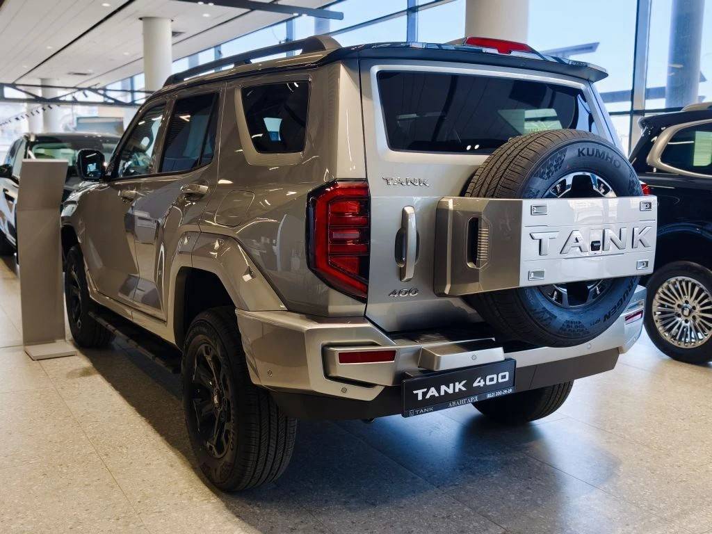 Tank 400 2.0T AT 4WD Premium