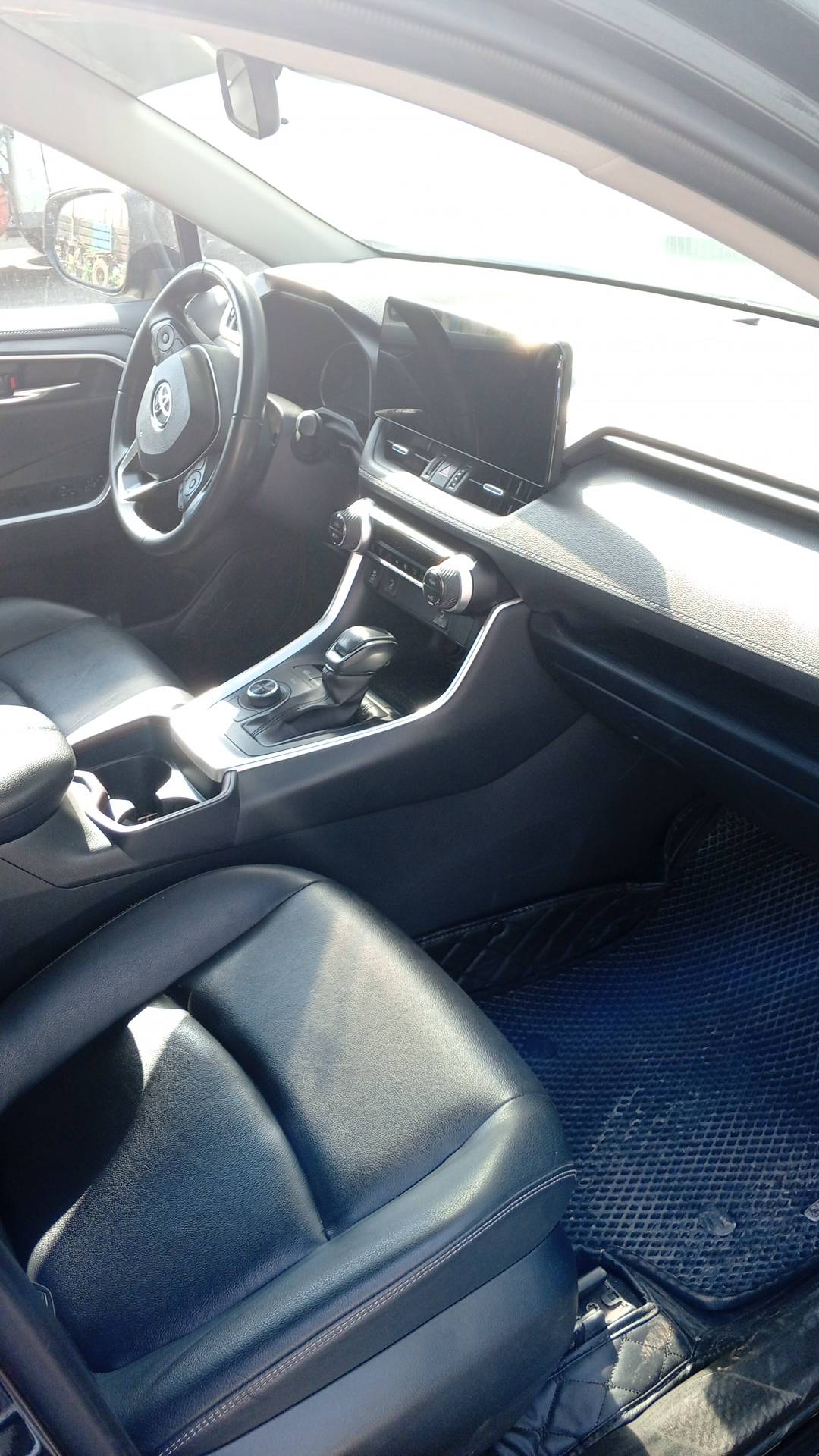 Toyota RAV4,  53 204 км, 2022 года в лизинг