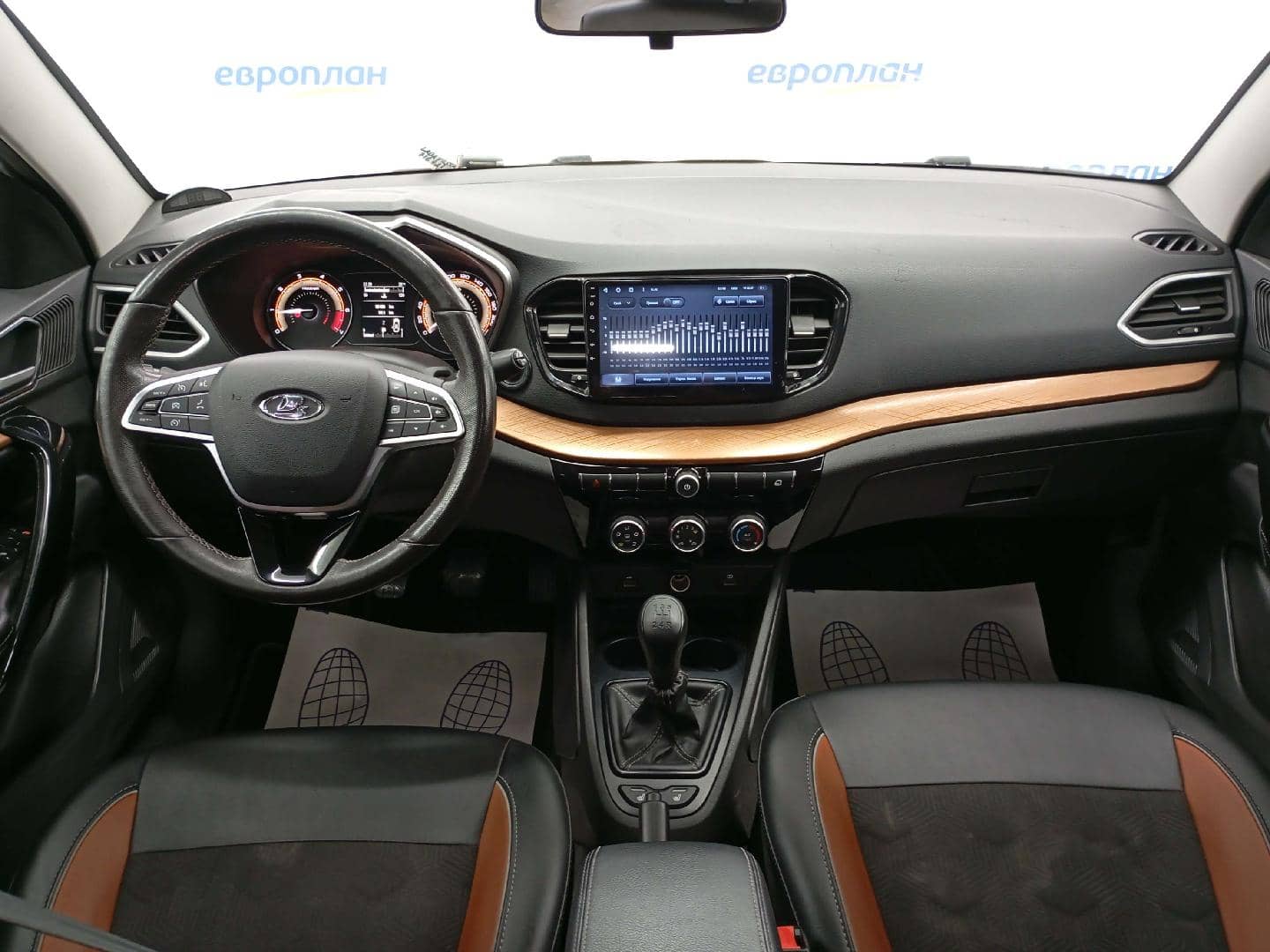 Lada Vesta Кросс,  99 489 км, 2023 года в лизинг