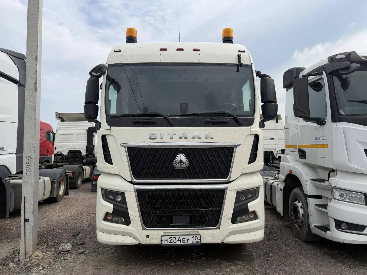 Sitrak C7H MAX 4x2 ZZ4186V361HE,  366 447 км, 2023 года