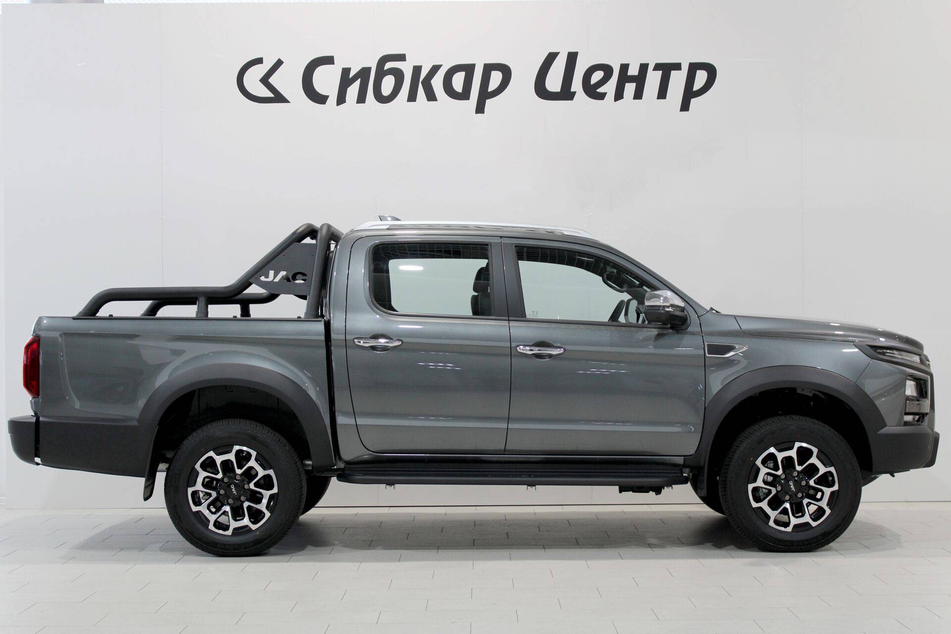 JAC T9 Explore 2.0T AT 4WD
