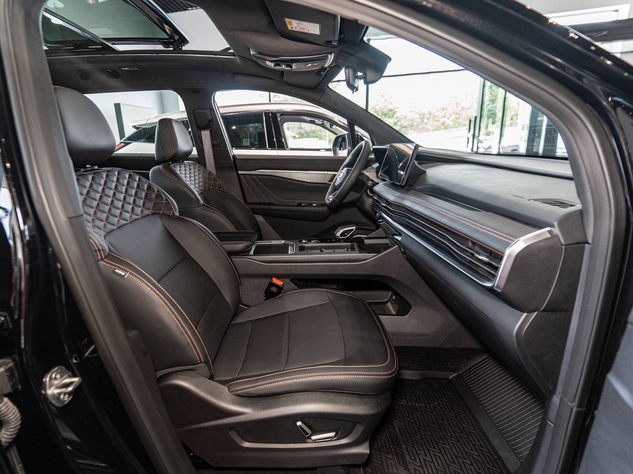 Geely Okavango Флагман 2.0Т АТ