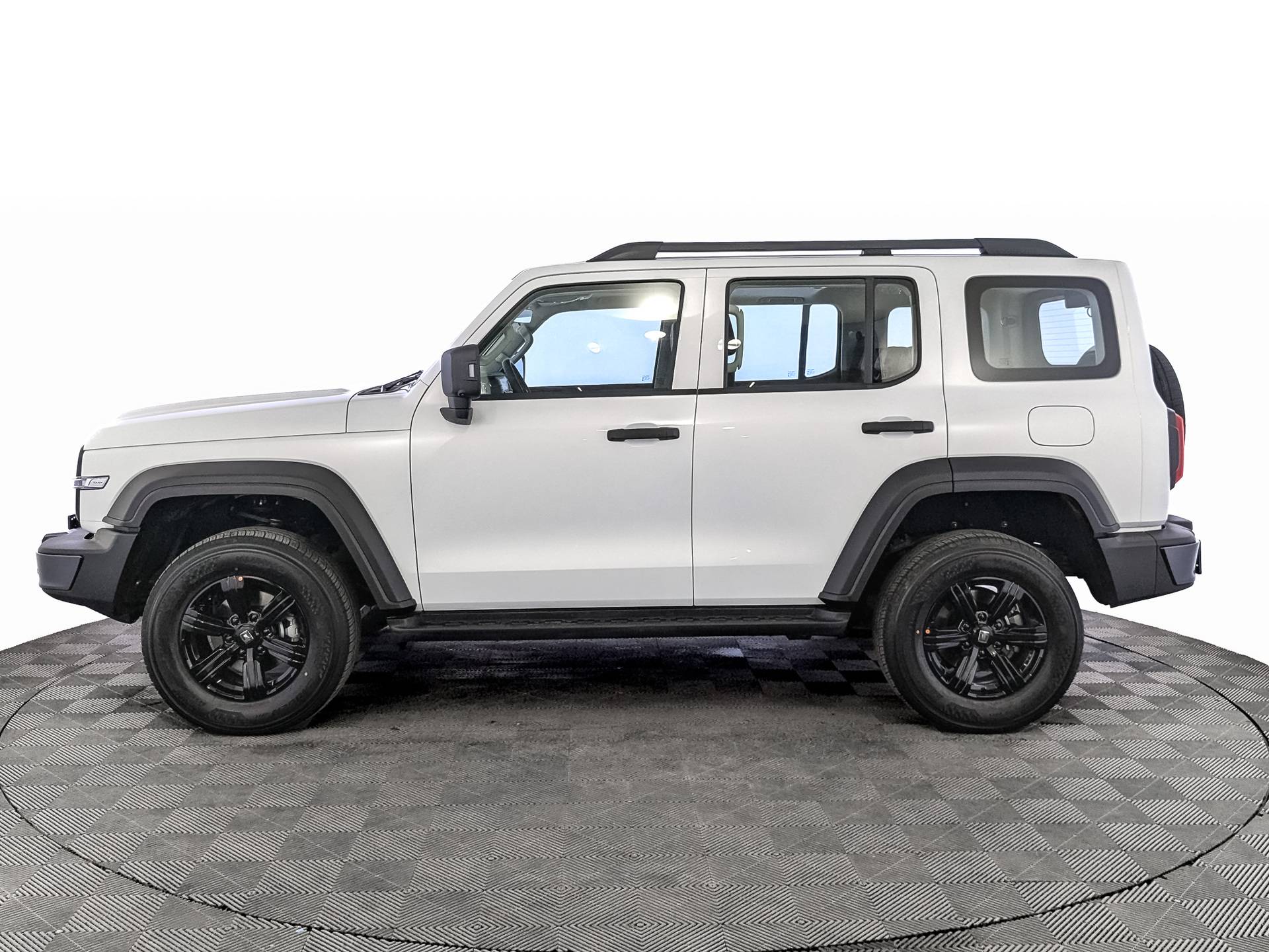 Tank 300 Adventure 2.0 8AT 4WD