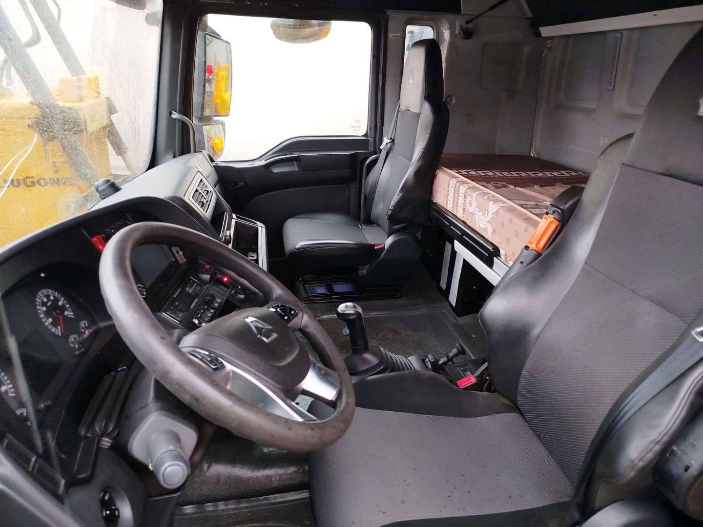 Sitrak С7Н 6×4 ZZ4256V364HE,  658 036 км, 2023 года в лизинг