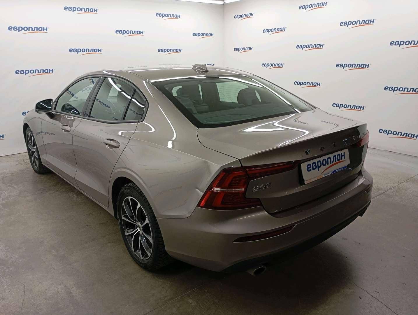 Volvo S60,  79 623 км, 2020 года в лизинг