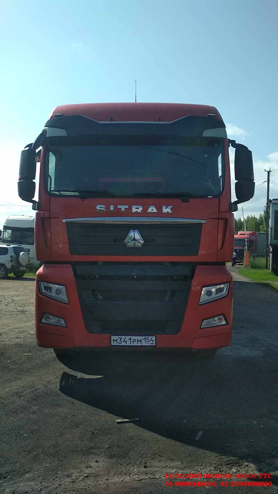 Sitrak C7H 4x2 ZZ4186V361HE,  489 899 км, 2022 года в лизинг