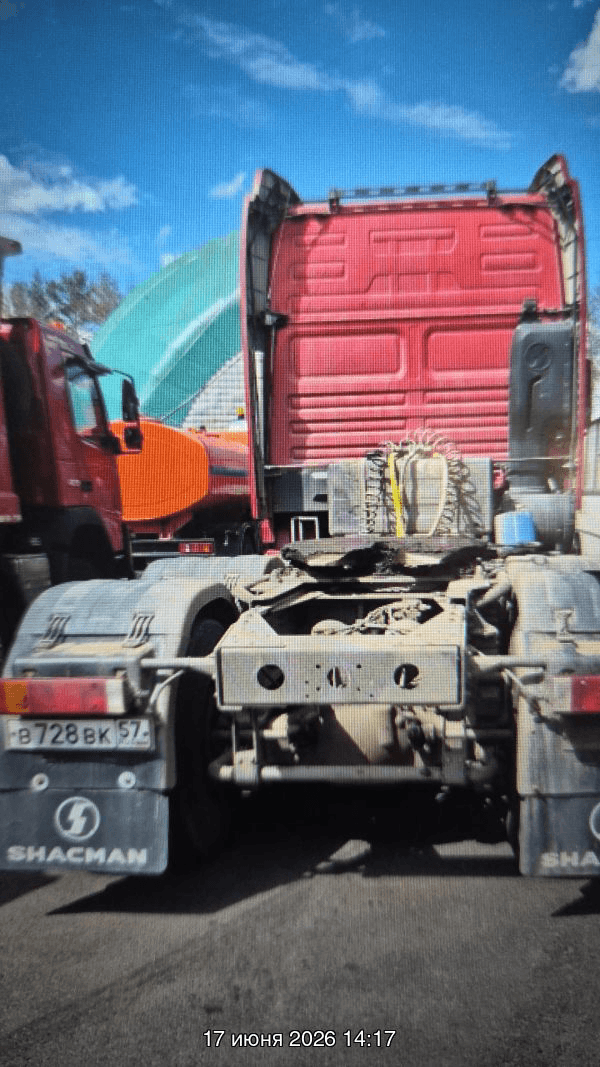 Shacman SX42584V324,  175 117 км, 2022 года в лизинг