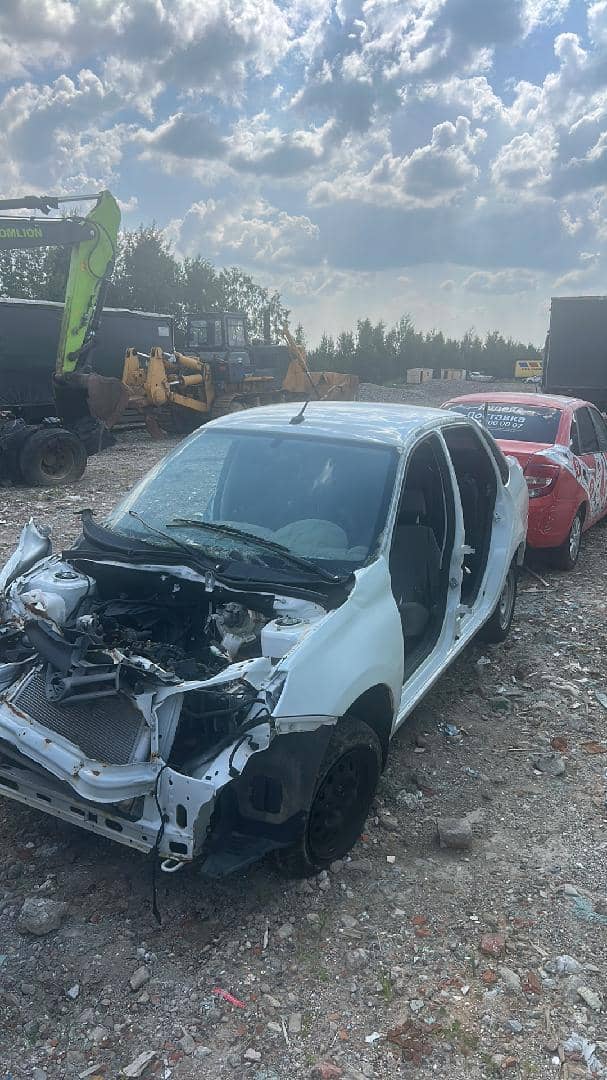 Lada Granta седан,  10 000 км, 2023 года