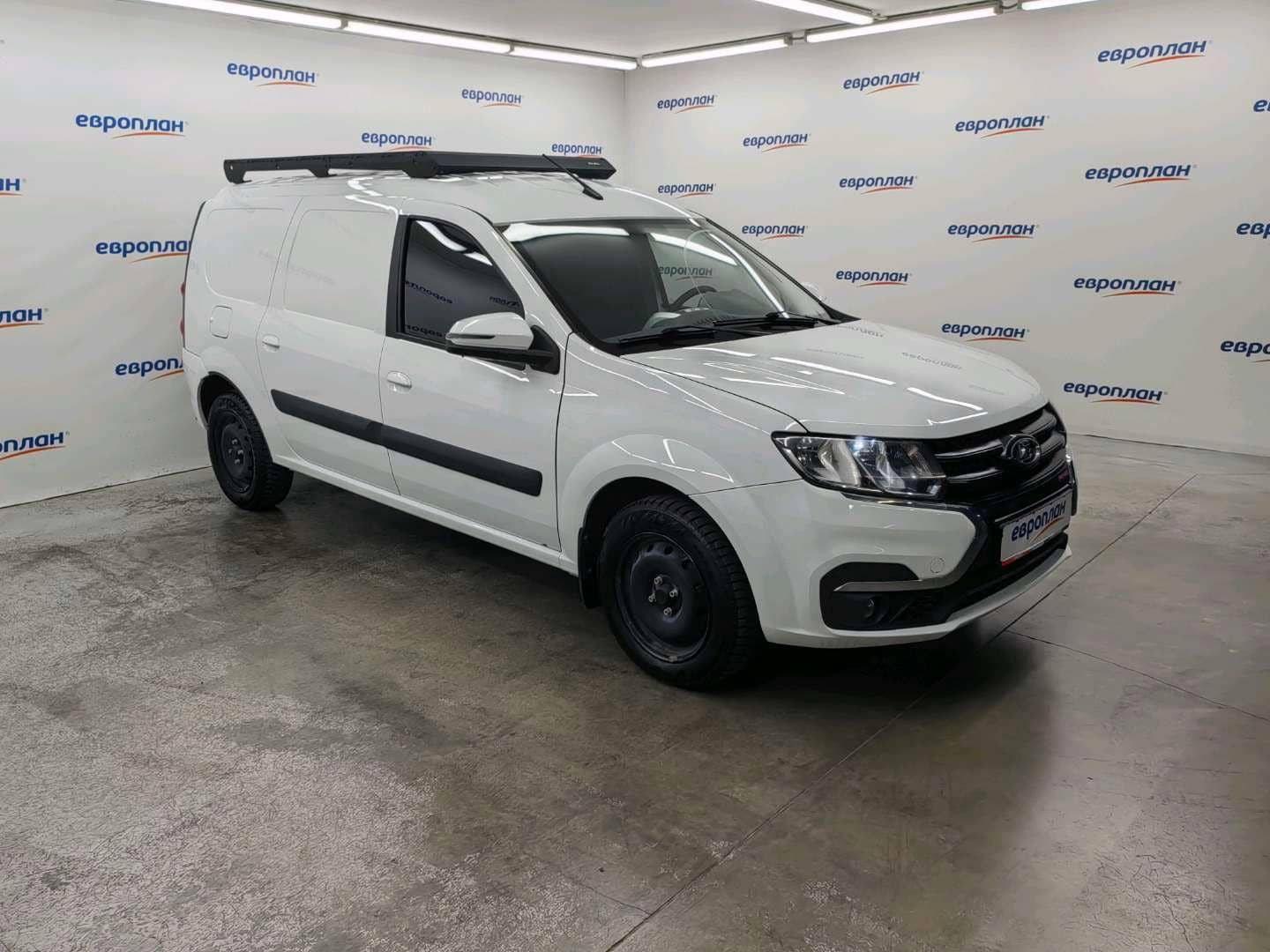 Lada Largus фургон,  32 084 км, 2024 года в лизинг