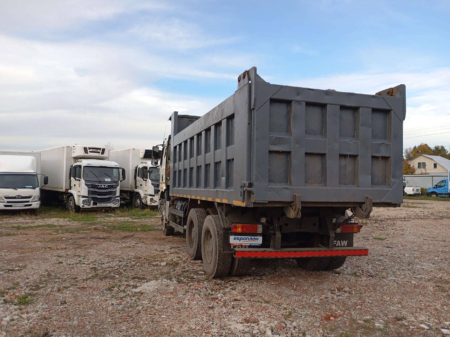 FAW CA3250P66K24T1E5 6х4,  115 275 км, 2022 года в лизинг