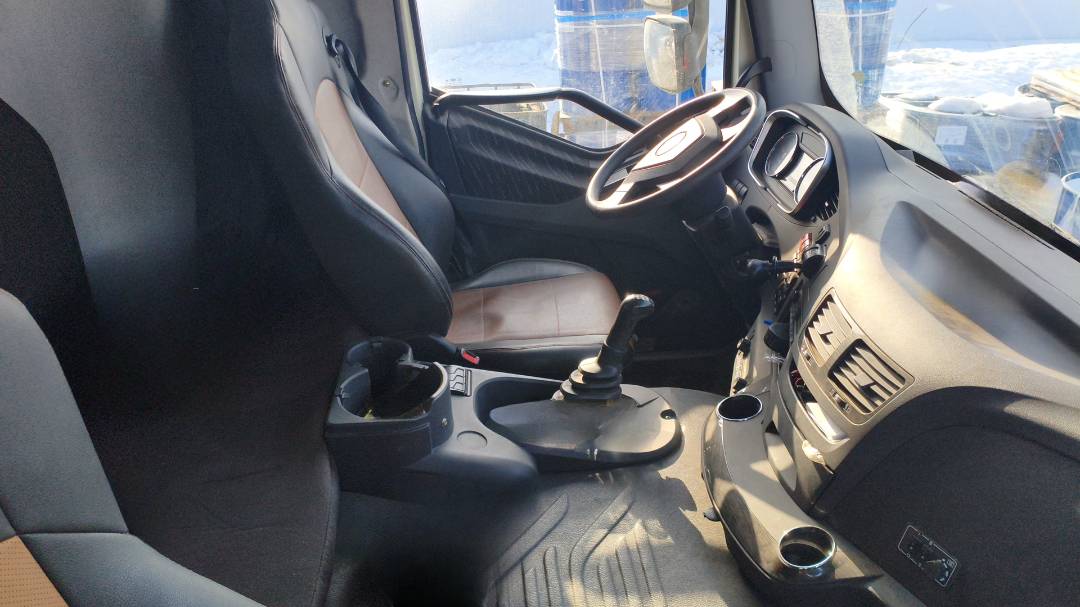 FAW CA3250P66K2T1E5 6х4,  20 925 км, 2024 года в лизинг