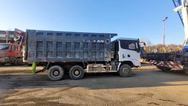 Shacman SX32586T384C
