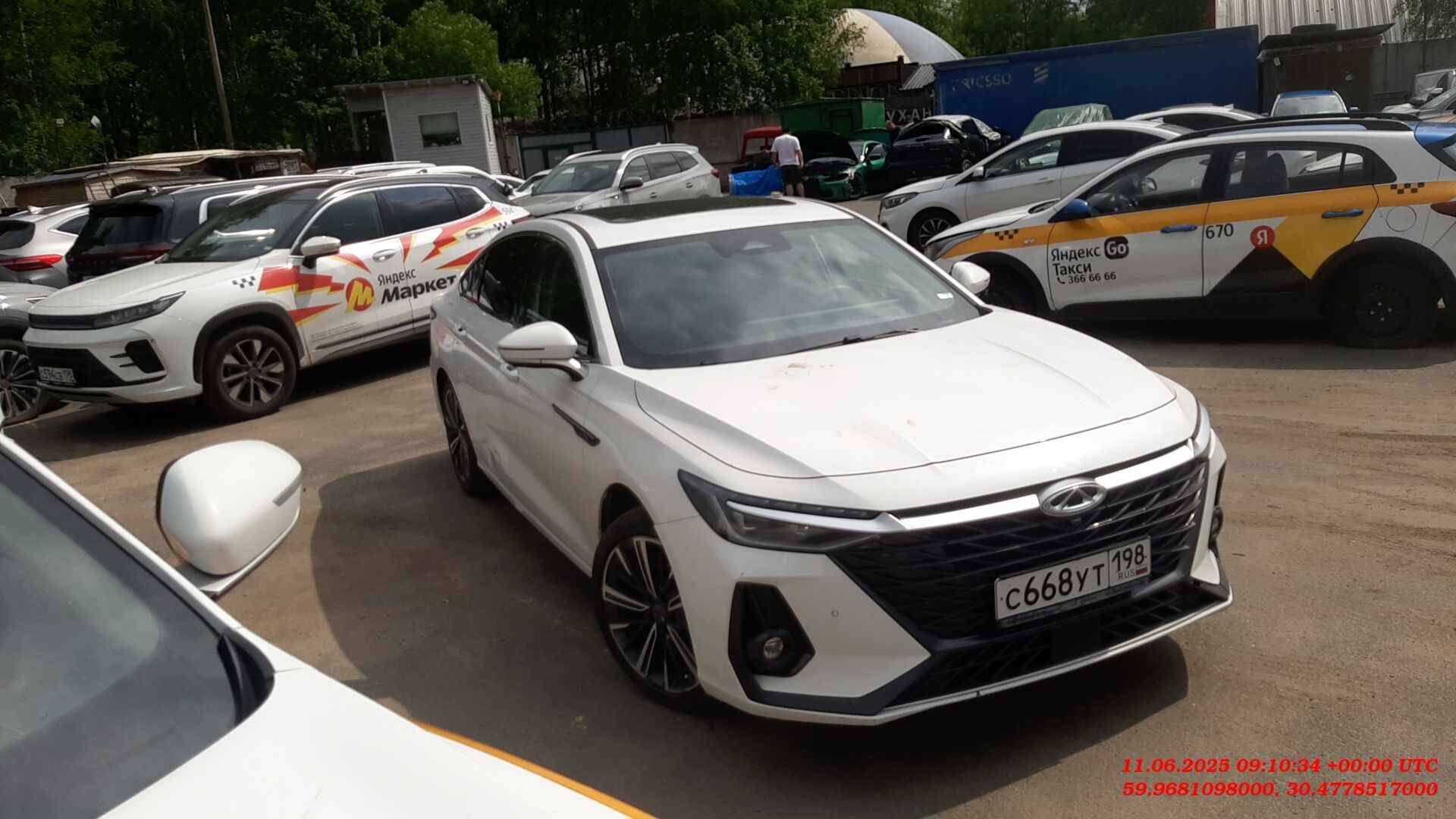 Chery Arrizo 8,  104 899 км, 2024 года