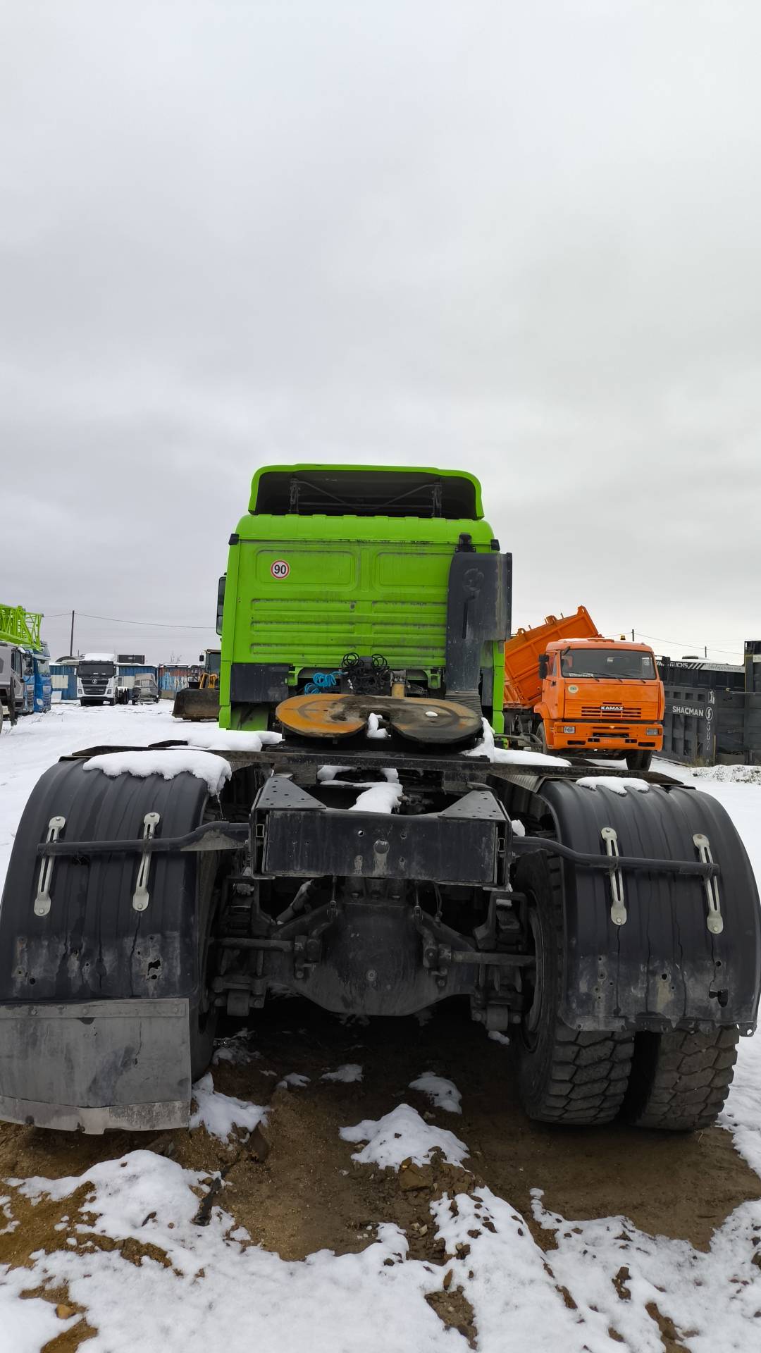 Shacman SX42586V385,  168 000 км, 2023 года в лизинг