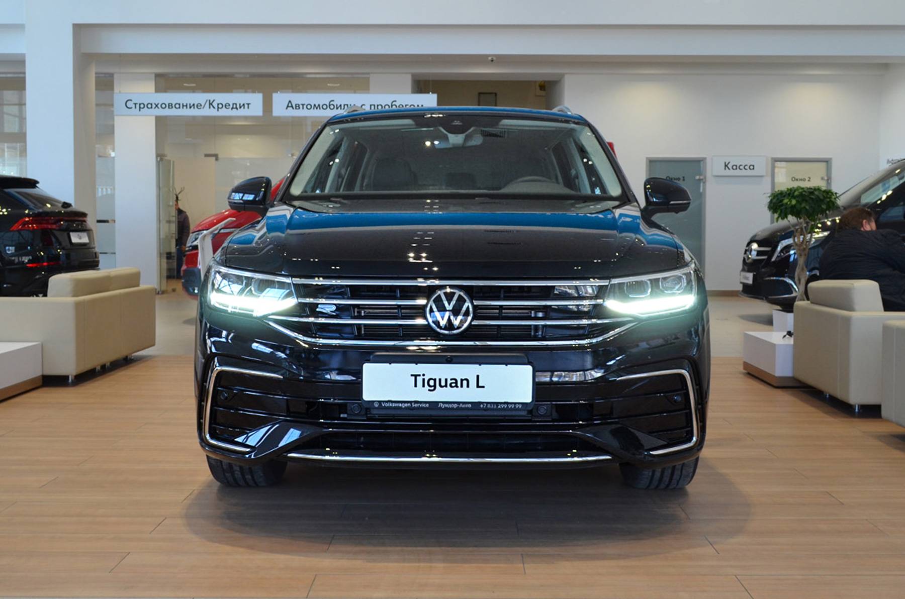 Volkswagen Tiguan L R-Line Premium Edition 380TSI 7AT 4Motion