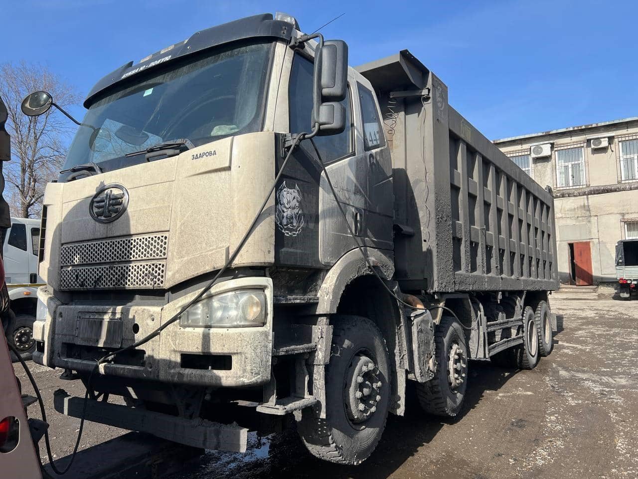 FAW CA3310P66K24T4E4 8x4 (E4)