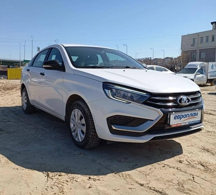 Lada Vesta седан,  65 806 км, 2024 года в лизинг