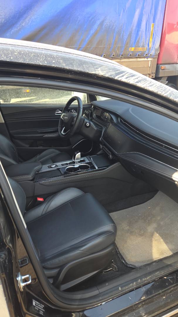 OMODA S5,  166 992 км, 2023 года в лизинг