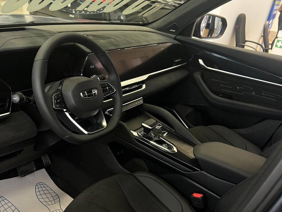 Geely Monjaro Flagship 2.0T (238 hp) 8AT 4WD