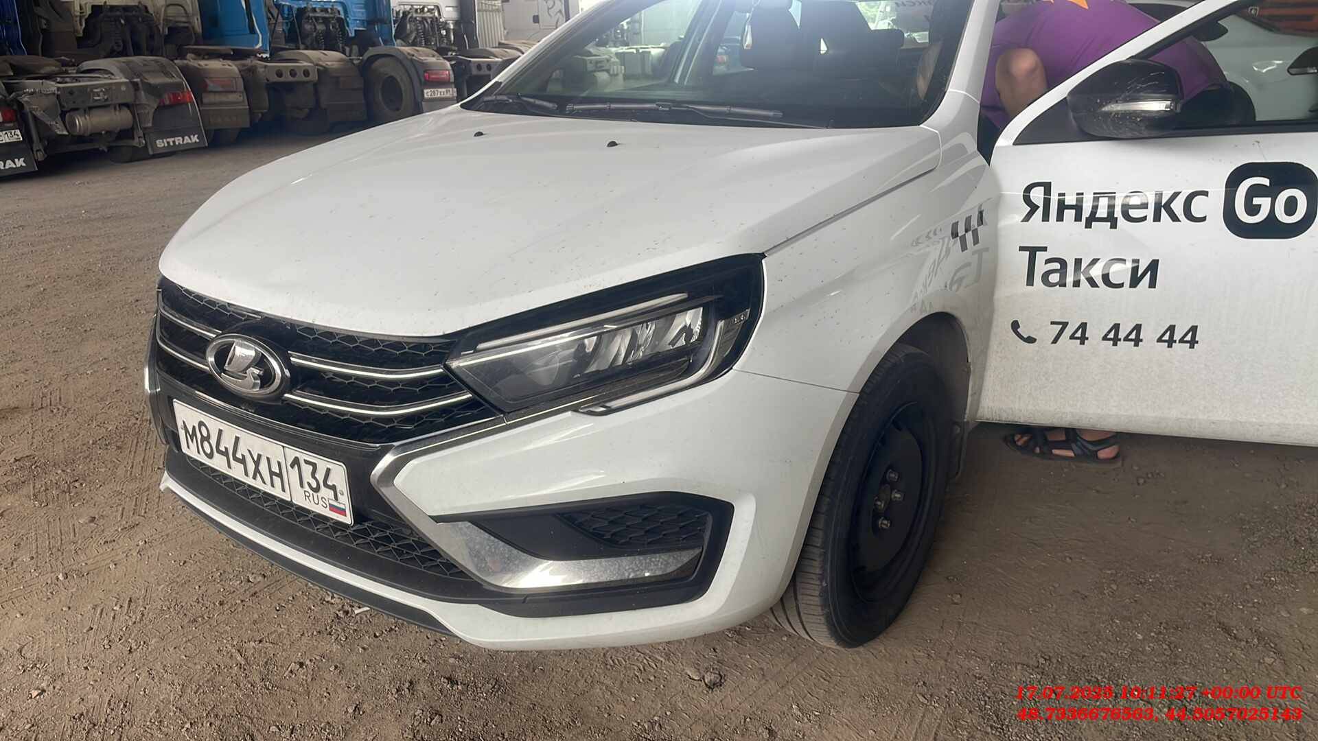 Lada Vesta седан,  100 978 км, 2023 года в лизинг