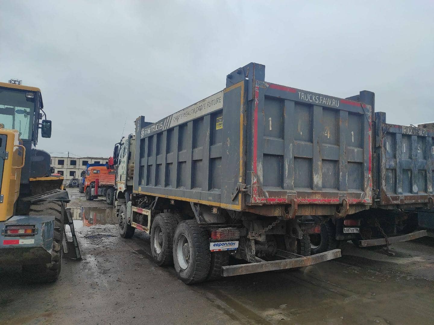 FAW CA3250P66K24L1TE5 6x6,  226 632 км, 2023 года в лизинг