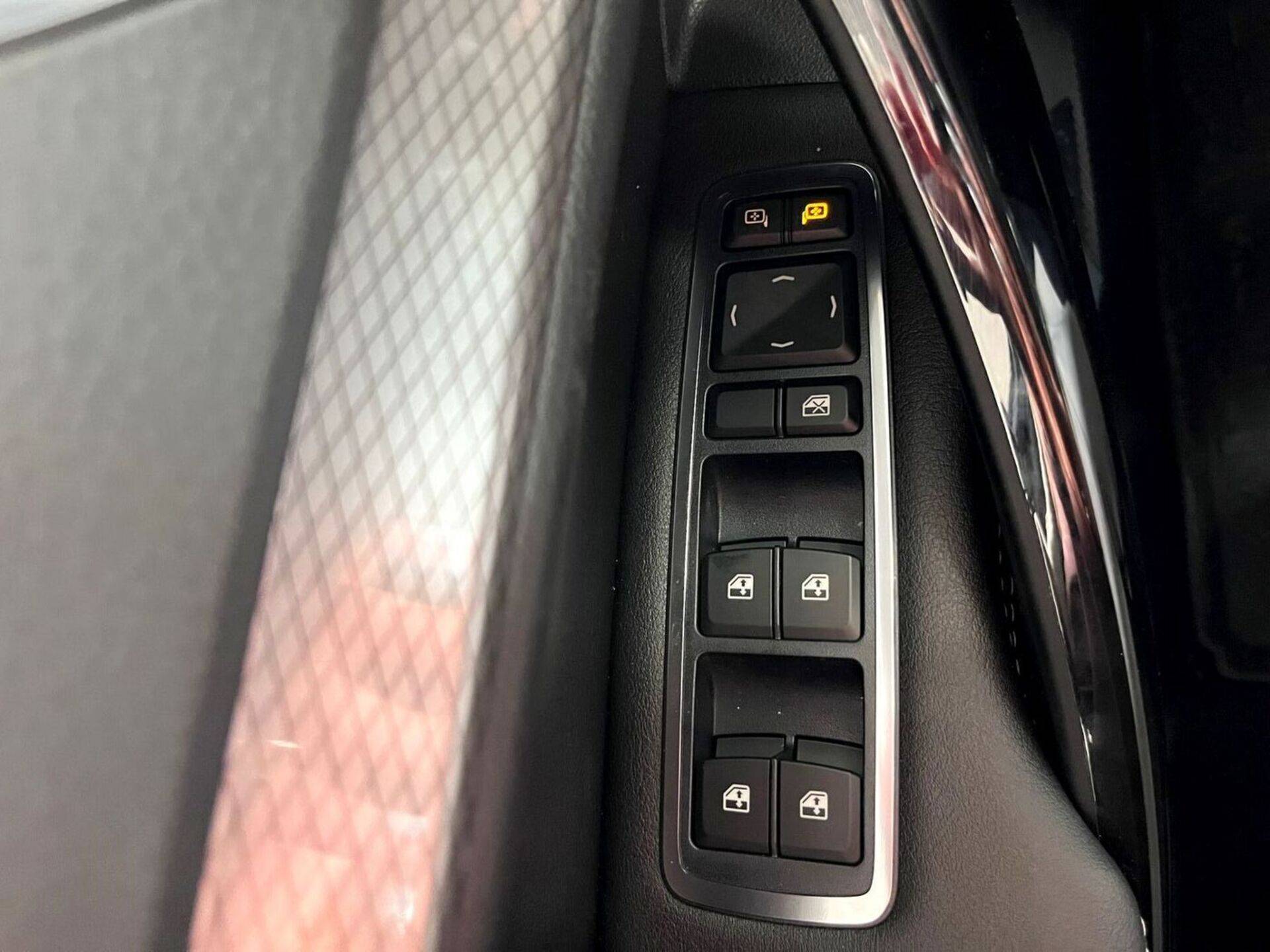 Lada Vesta седан Enjoy 24 1.8 122hp AT