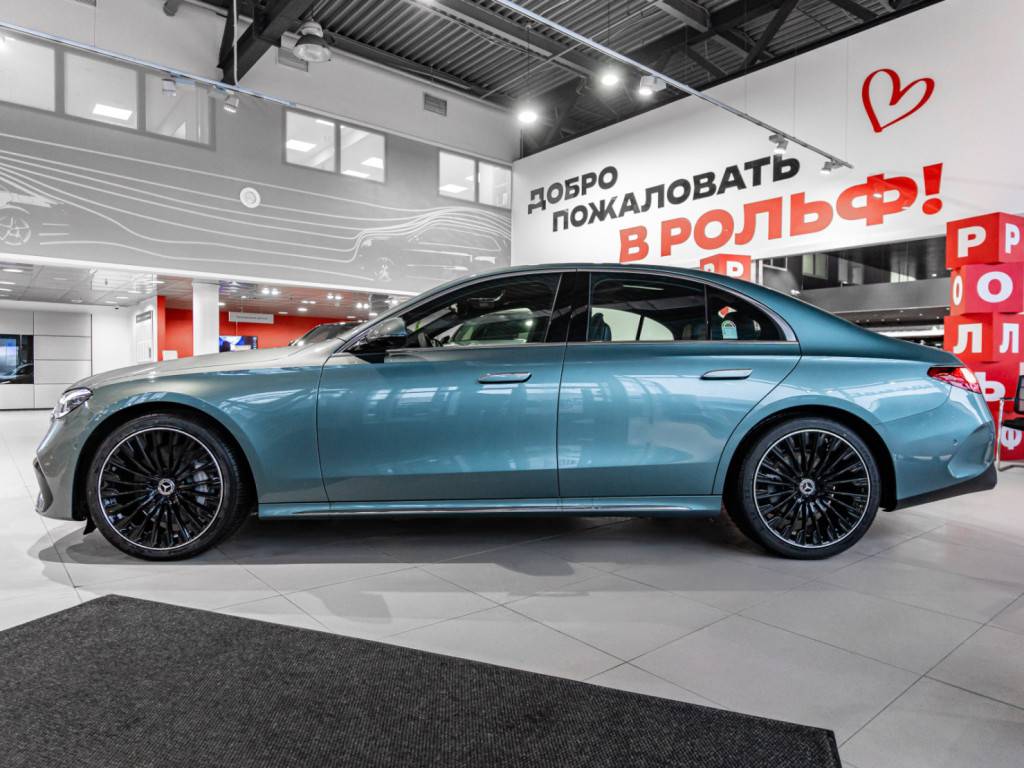 Mercedes-Benz E седан 300 4MATIC AMG Line