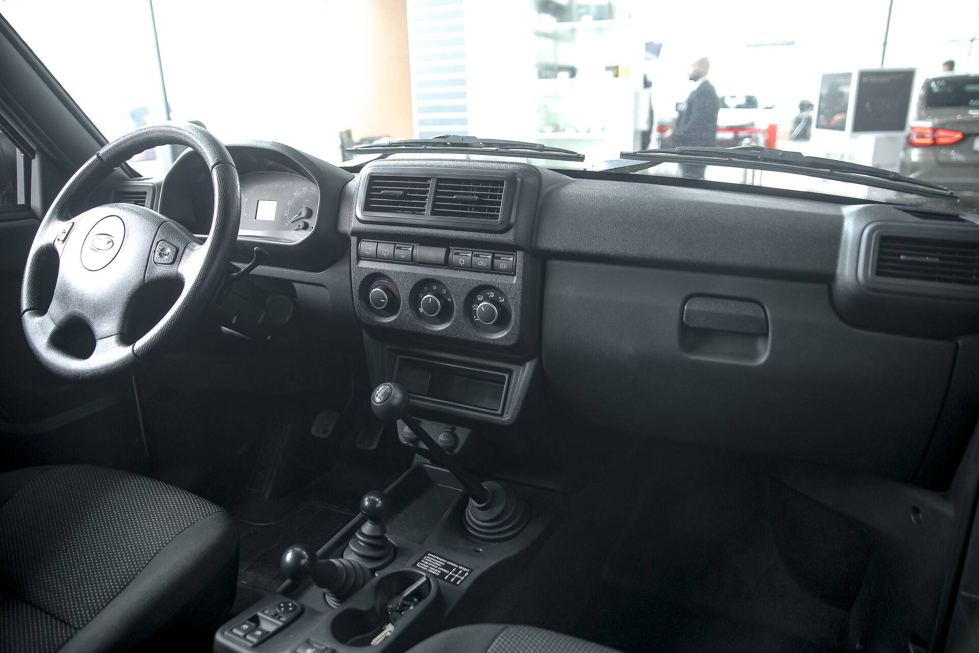 Lada Niva Legend Bronto Luxe 1.7 5MT
