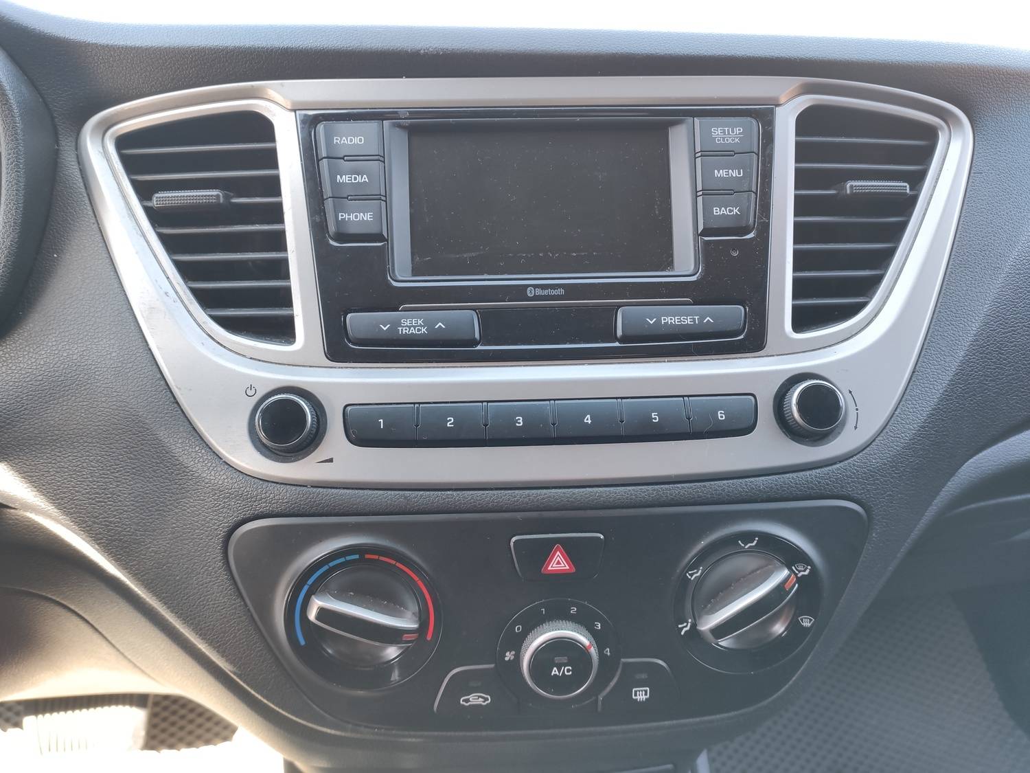 Hyundai Solaris,  307 448 км, 2019 года в лизинг