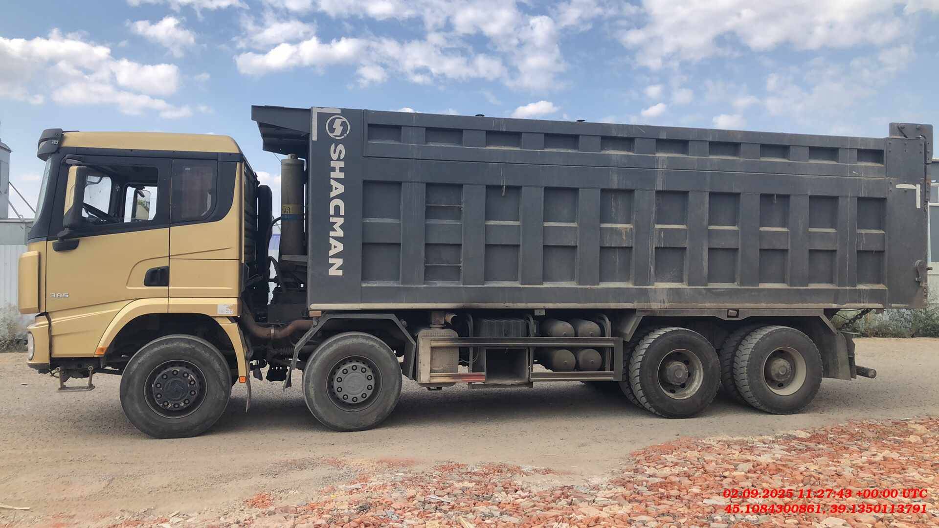 Shacman SX33186V366,  248 549 км, 2021 года в лизинг