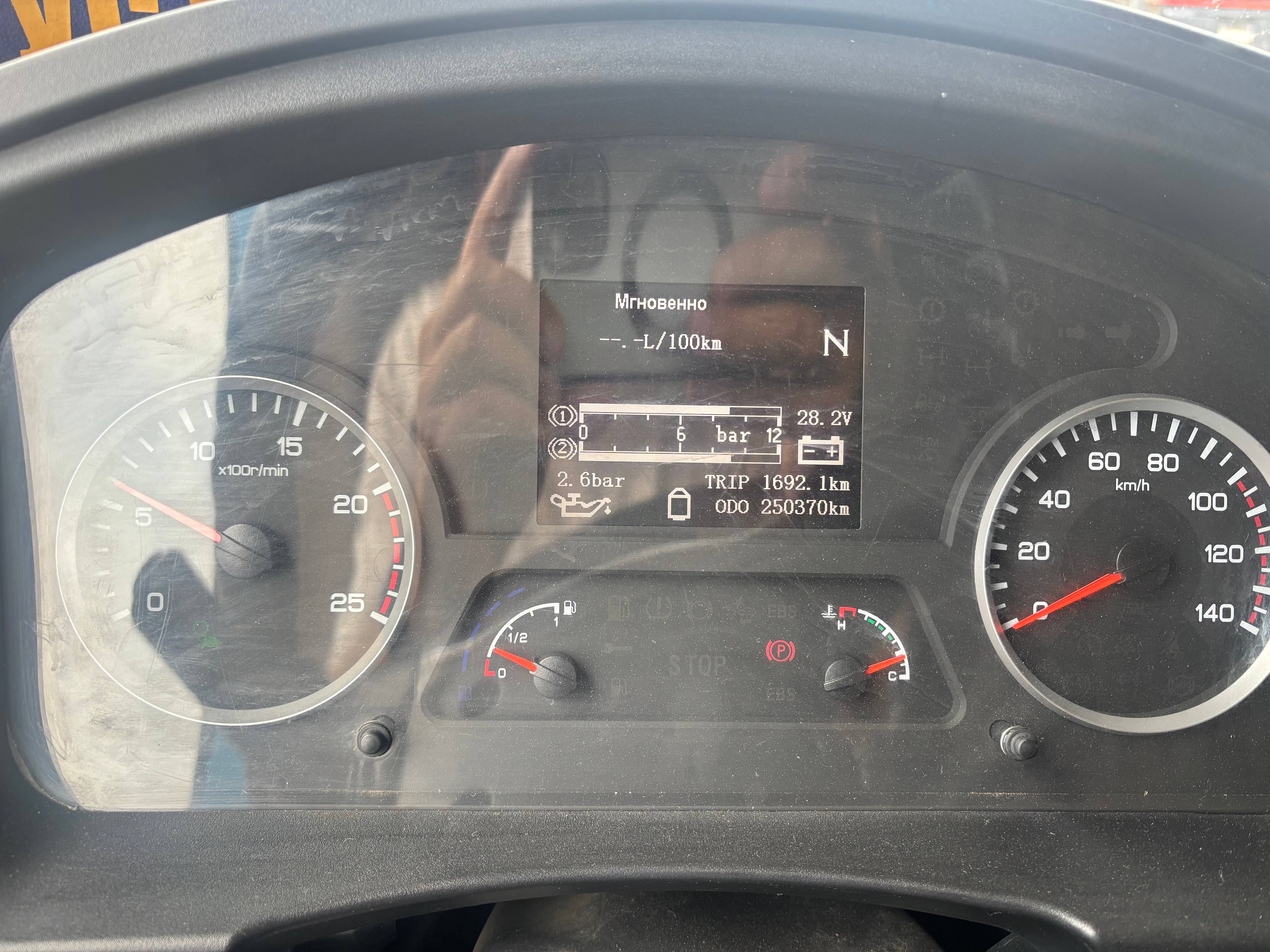 Shacman SX42584V324,  250 370 км, 2023 года в лизинг