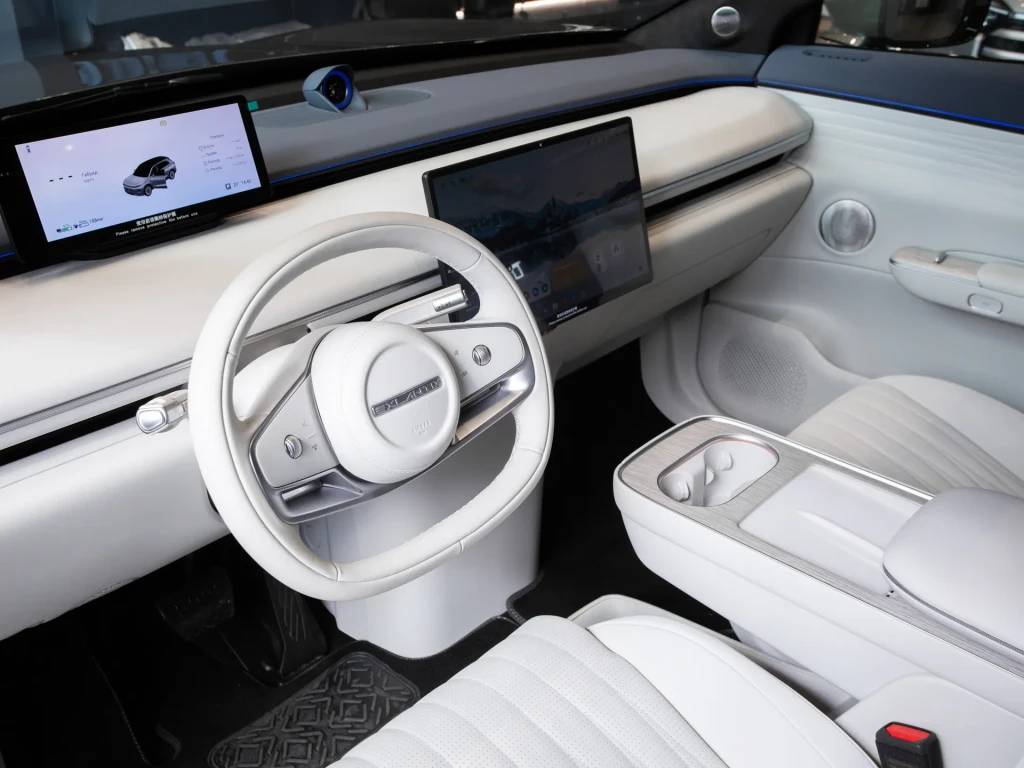 EXEED Exlantix ET 1.5T+40KWh AWD TOP BL