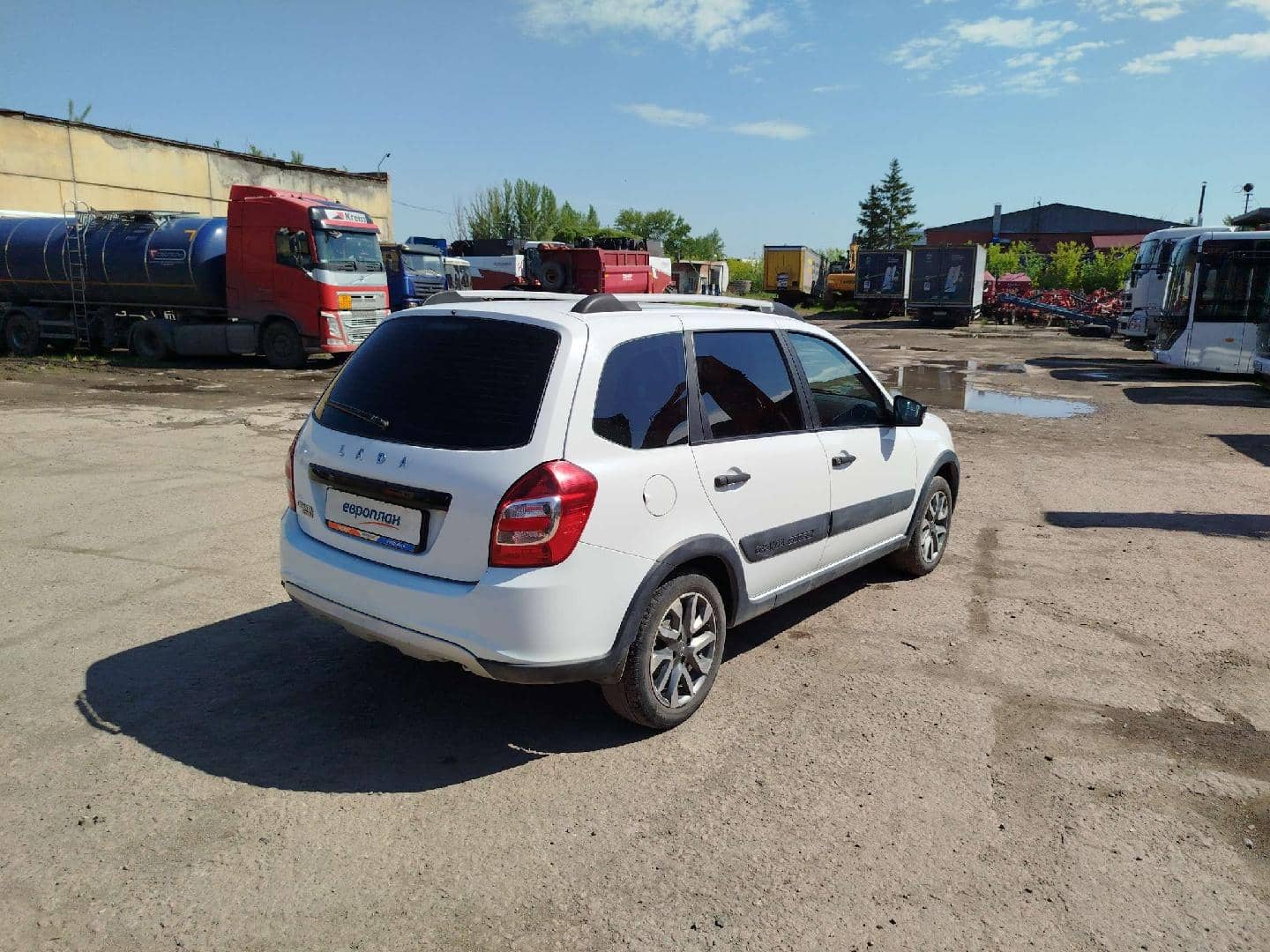 Lada Granta Кросс,  126 842 км, 2023 года в лизинг