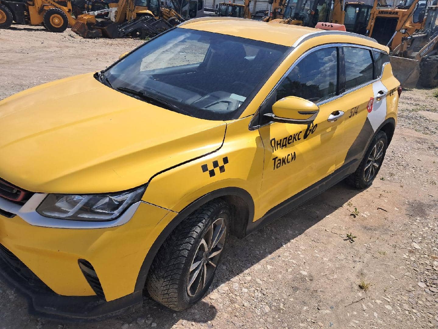 Geely Coolray,  245 874 км, 2023 года в лизинг