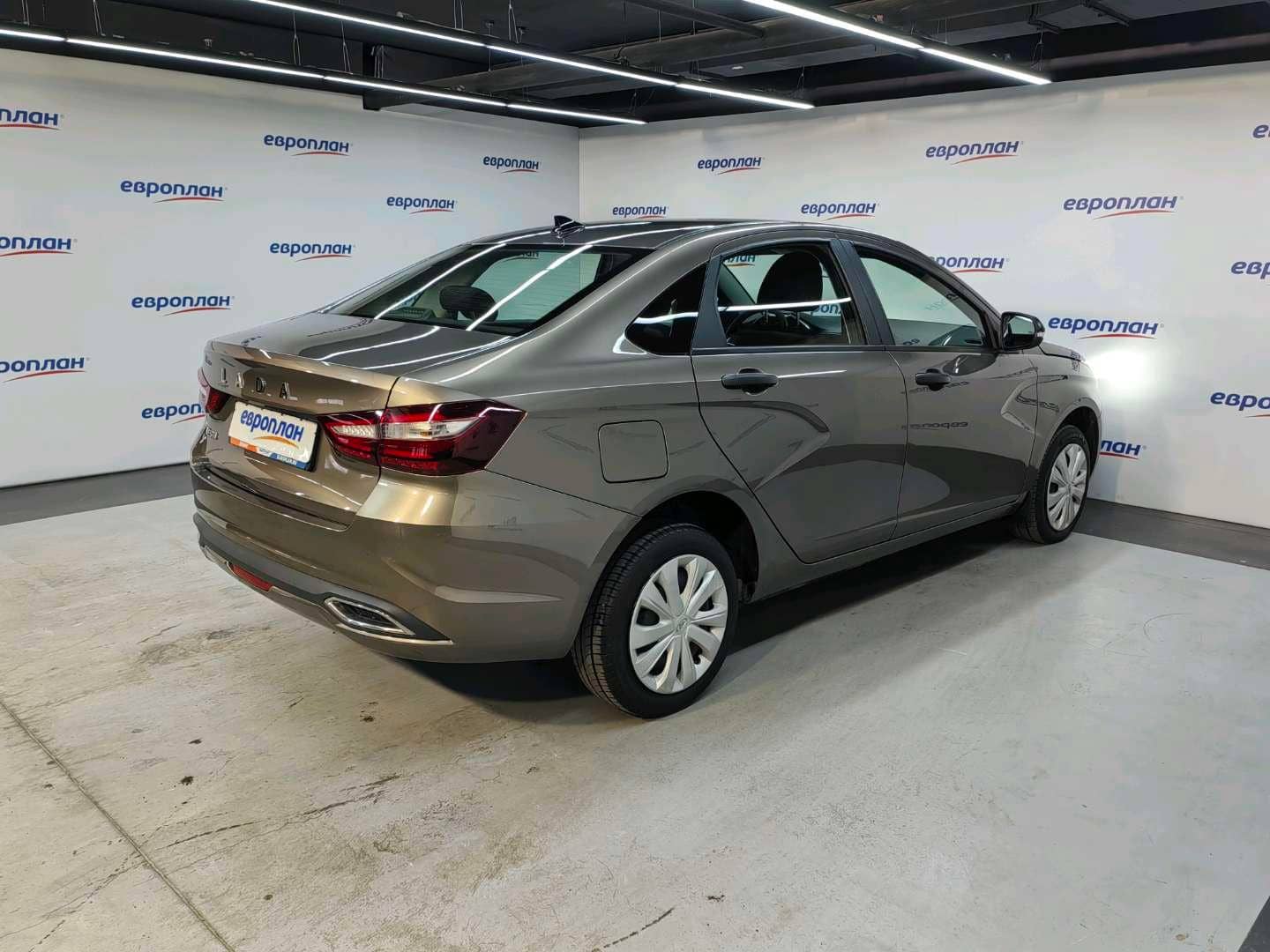 Lada Vesta седан,  42 680 км, 2024 года в лизинг