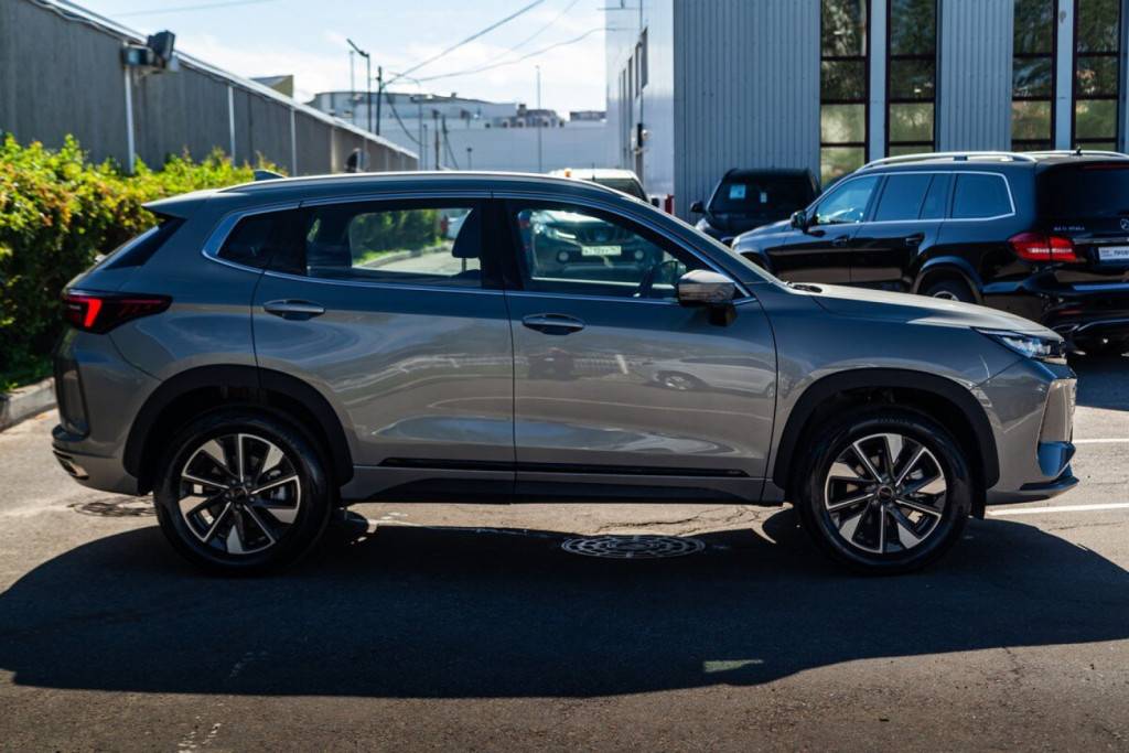 EXEED LX Business 1.5T CVT 2WD