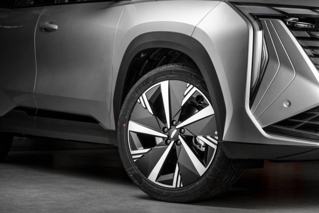 Geely Atlas Флагман 2.0Т АТ полный привод