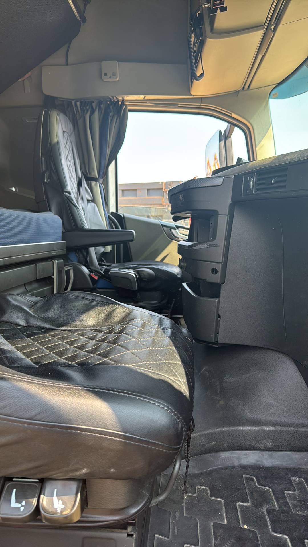 Volvo FH 500 4x2 (FH Globetrotter),  356 898 км, 2021 года
