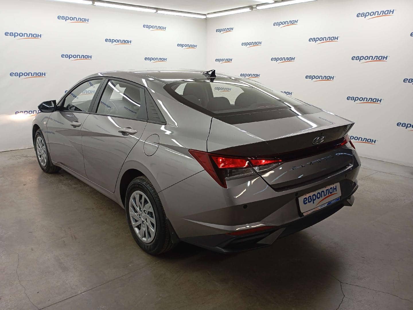 Hyundai Elantra,  25 517 км, 2022 года в лизинг