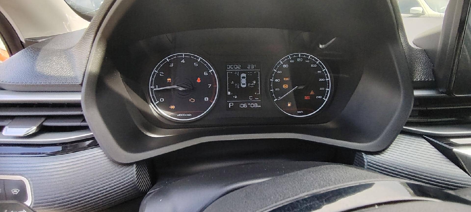 Geely Emgrand,  100 000 км, 2023 года в лизинг