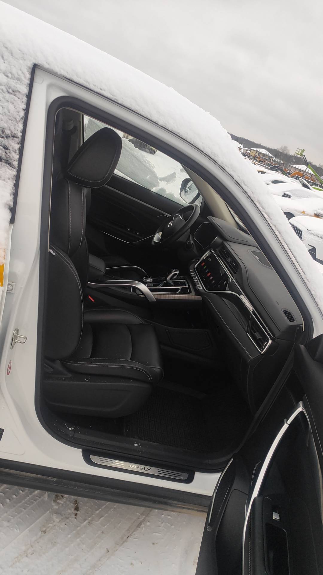 Geely Atlas Pro,  109 854 км, 2024 года в лизинг