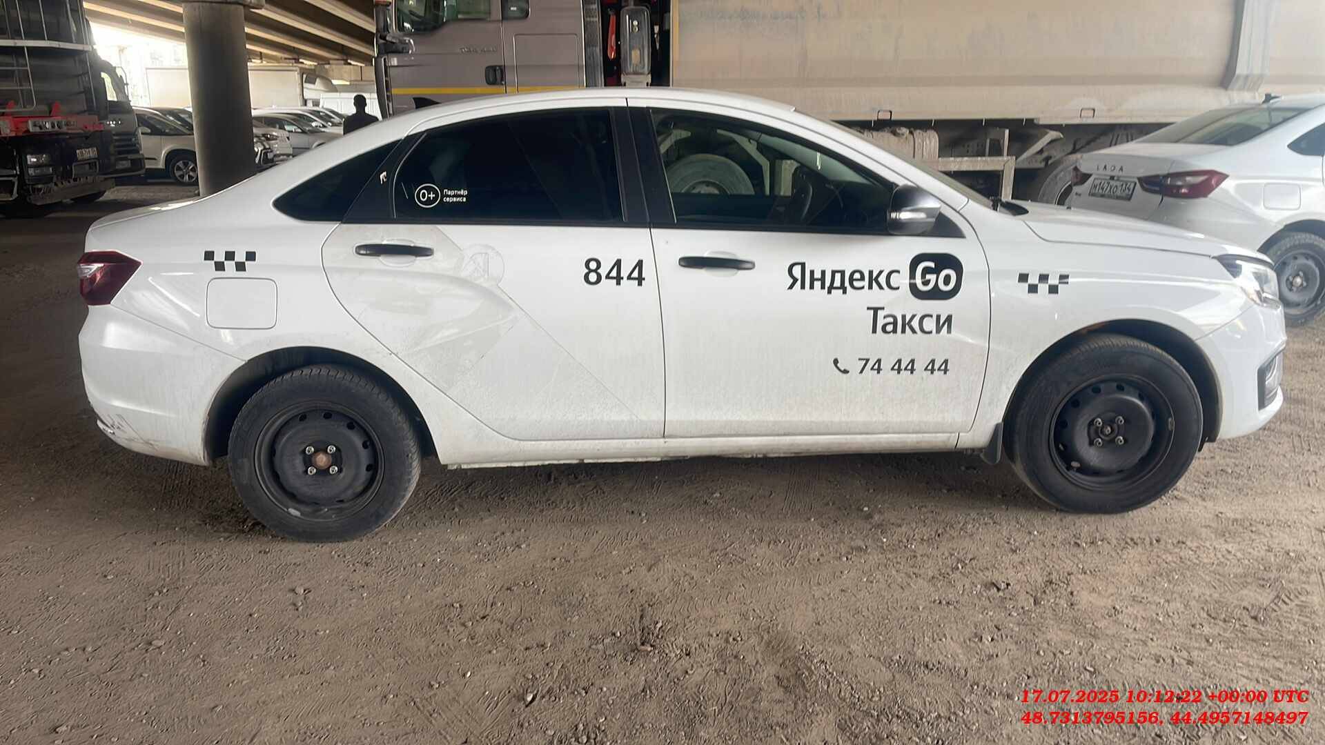 Lada Vesta седан,  100 978 км, 2023 года в лизинг