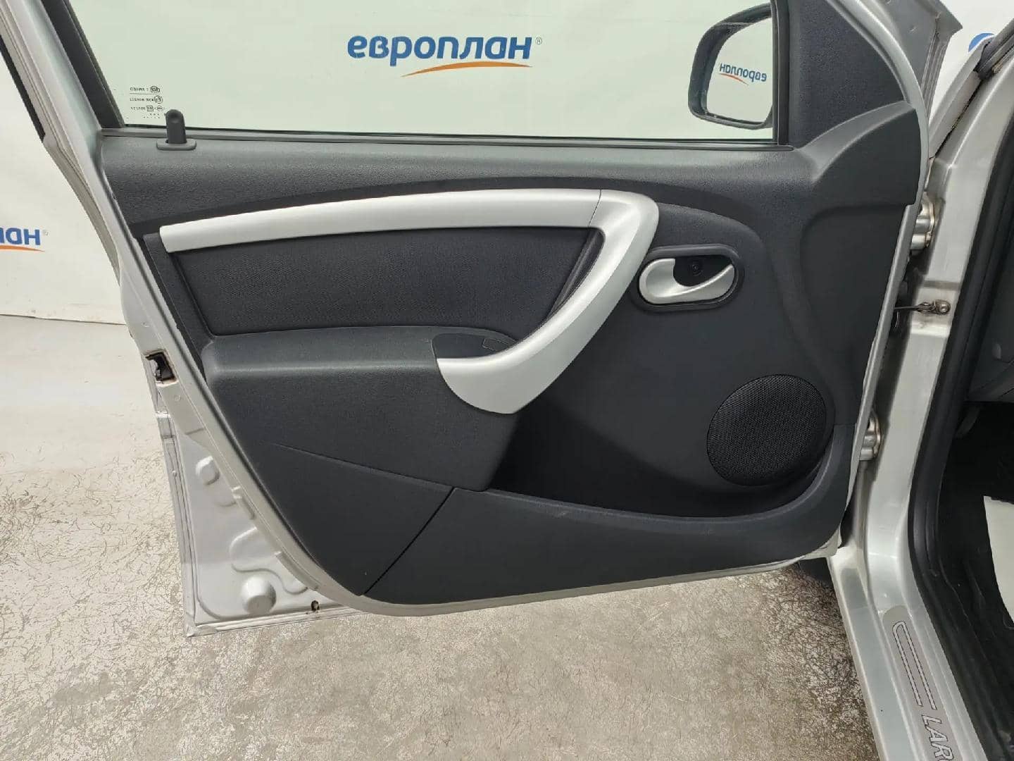 Lada Largus универсал,  76 566 км, 2019 года в лизинг