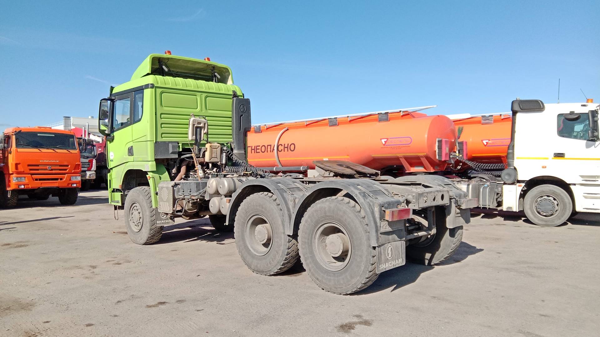 Shacman SX42586V385,  124 189 км, 2023 года в лизинг