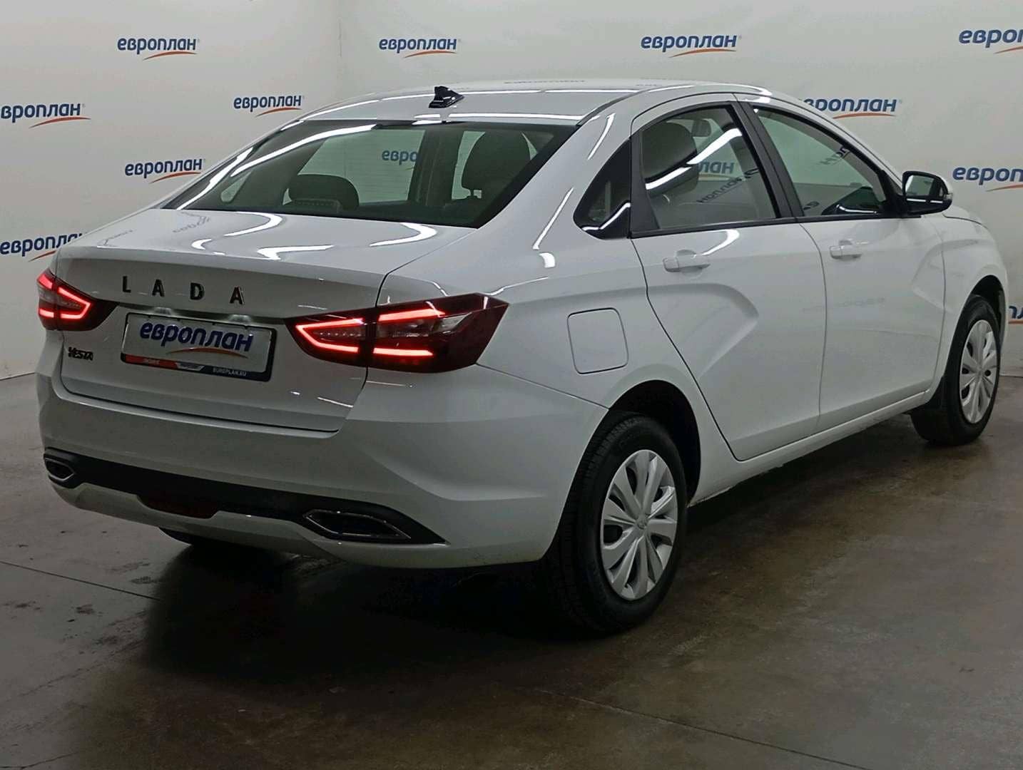 Lada Vesta седан,  39 632 км, 2024 года в лизинг