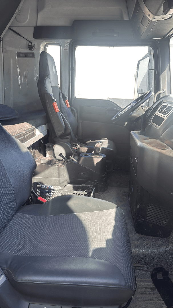 Sitrak C7H 4x2 ZZ4186V361HE,  520 000 км, 2022 года в лизинг