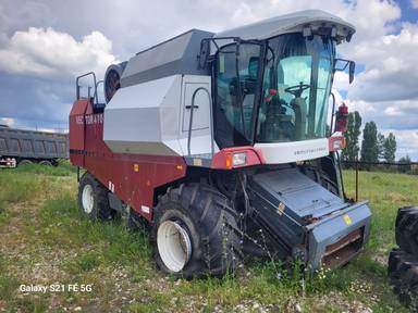 Ростсельмаш VECTOR 410